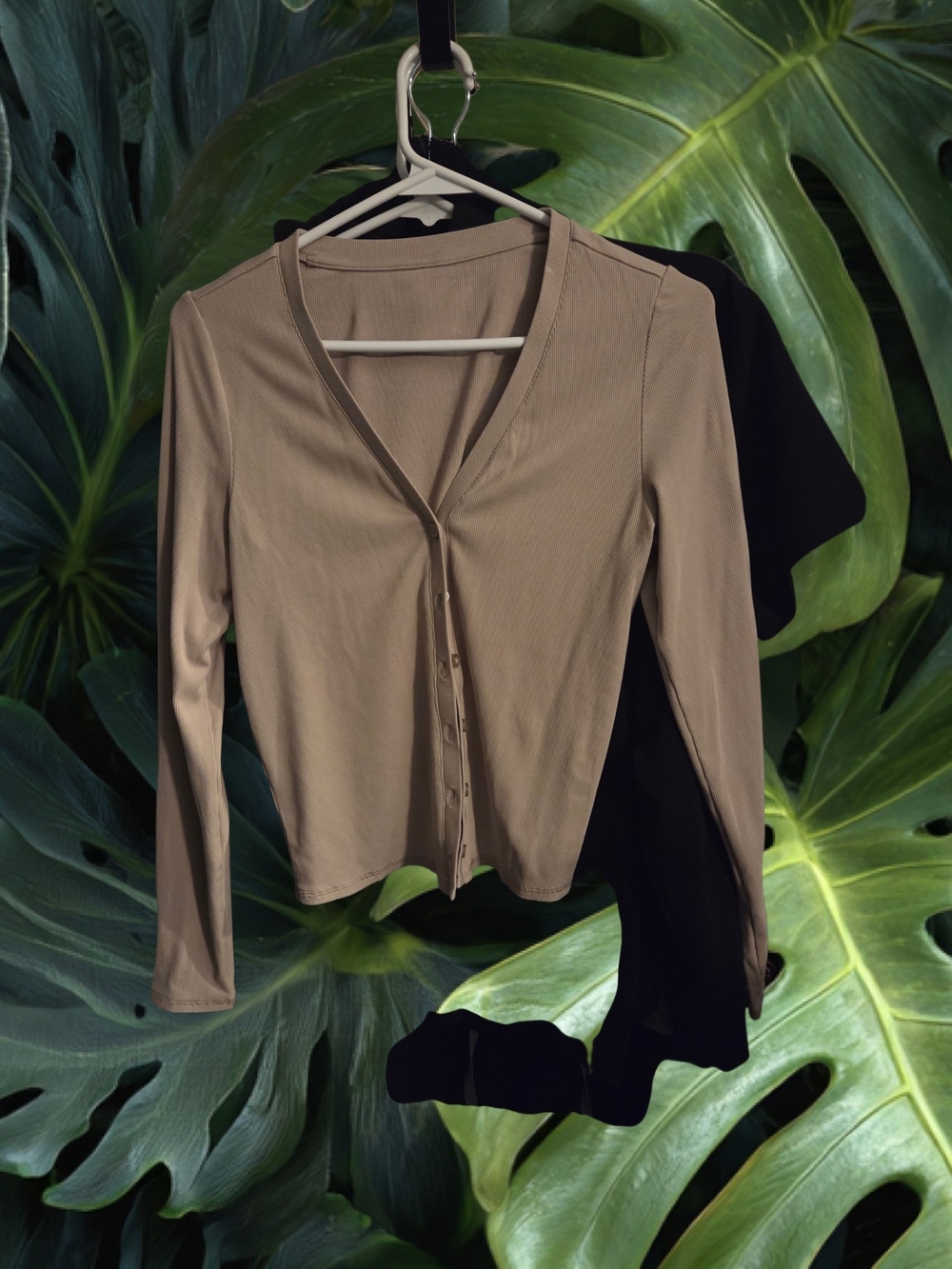 Vuori Pose Women’s Lightweight Button-Front Long Sleeve Ribbed Cardigan - Taupe